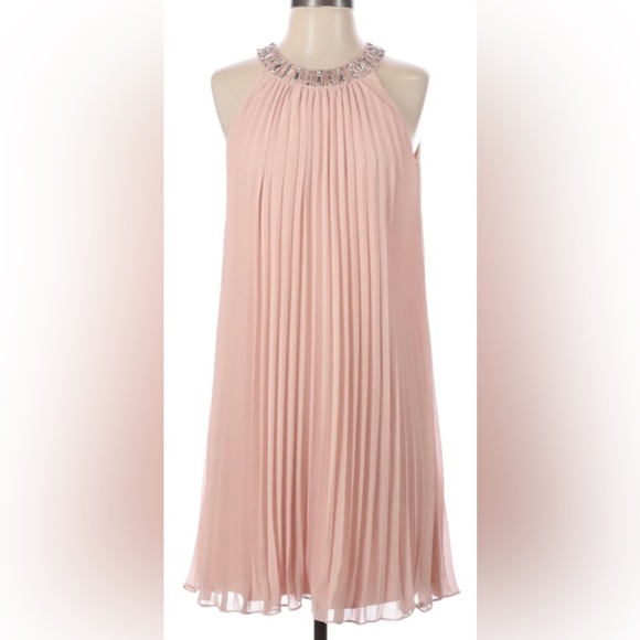 Vince Camuto Dresses & Skirts - Halter Cocktail Dress - 4 - light pink